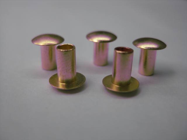Hex Bolt Manufacturers Introduces The Method Of Removing Rust For Double-ended Studs